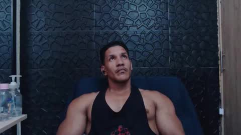 Viktor Herrera online show from January 13, 7:40 pm