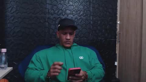 Viktor Herrera online show from December 16, 11:50 am