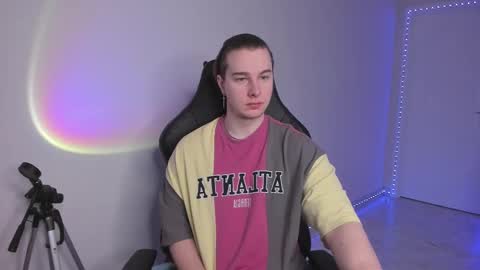 Vincent Strong online show from February 13, 7:45 am