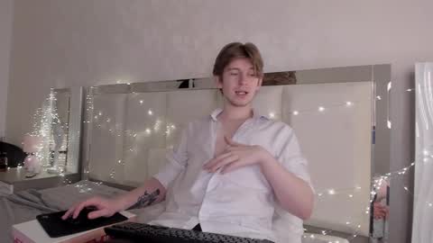 Vincent online show from October 10, 5:56 am