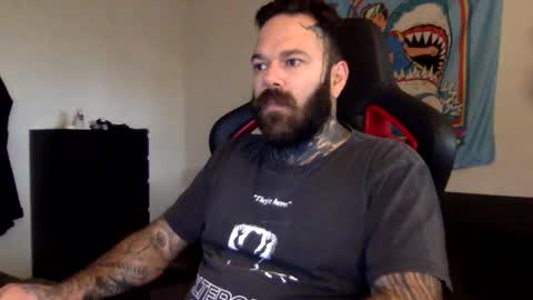 VinnyVonDoom online show from November 7, 2:31 pm