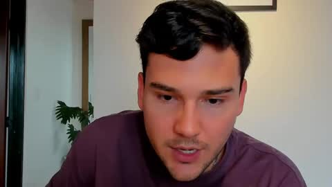 Vito Ferrer online show from January 11, 6:12 pm