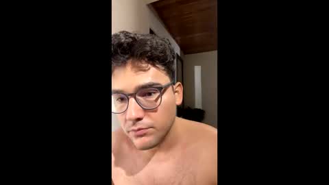 Vito Ferrer online show from October 11, 9:24 am