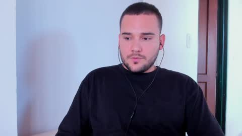 Vito Ferrer online show from March 12, 5:17 pm