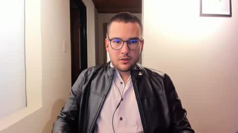 Vito Ferrer online show from February 13, 12:24 am