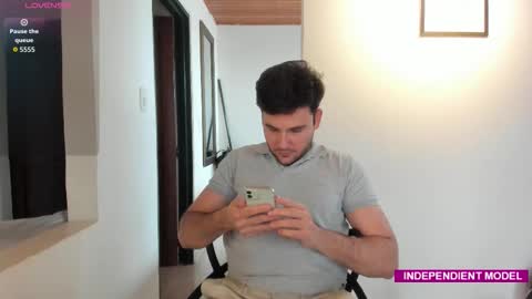 Vito Ferrer online show from September 18, 7:16 pm