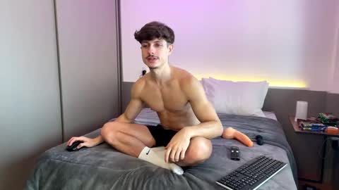 vitoraugustoxxx online show from October 18, 3:17 pm