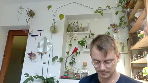 Snapshot of vivid_ether chatting on December 31, 12:57 pm Viv online show from December 31, 12:57 pm