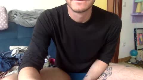 Snapshot of vivid_ether chatting on February 18, 9:43 am Viv online show from February 18, 9:43 am