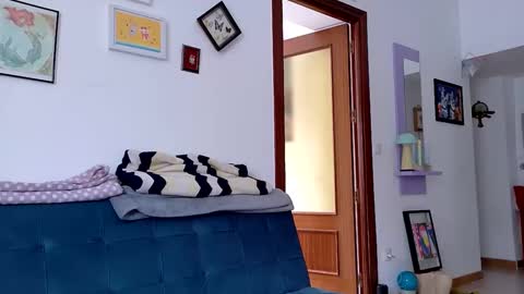 Snapshot of vivid_ether chatting on February 25, 9:31 am Viv online show from February 25, 9:31 am