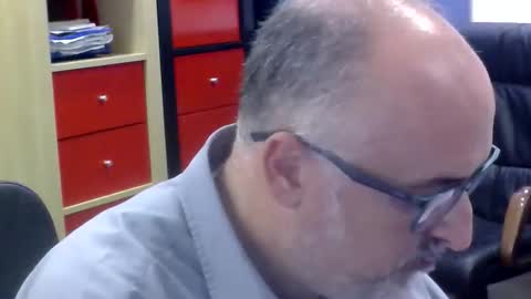 volpi72 online show from October 29, 5:49 pm