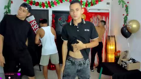 voyeurism_guys online show from November 29, 11:51 pm