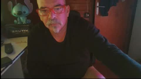 oscar online show from September 29, 7:10 pm