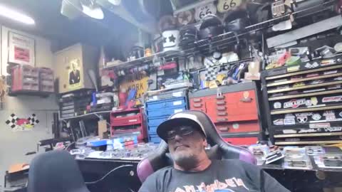 wakesblowinclouds online show from October 14, 2:51 am