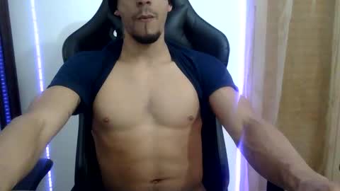 ghhhgh online show from February 13, 9:31 pm