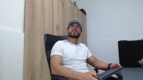 WALTER BROWN  online show from October 30, 2:51 pm