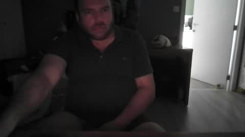 wanderlook online show from October 22, 1:04 pm