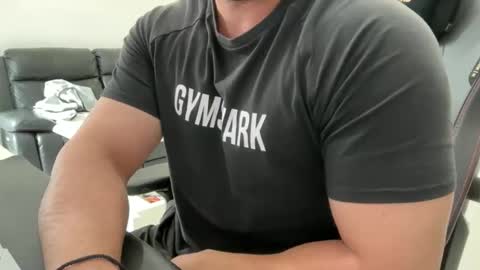 Weapon X online show from October 9, 2:38 am