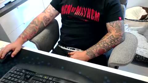 weldemann666 online show from May 27, 7:16 am