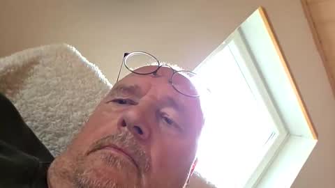 WeTwo online show from September 21, 12:49 pm