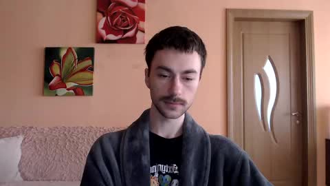 Tom online show from April 16, 10:26 am