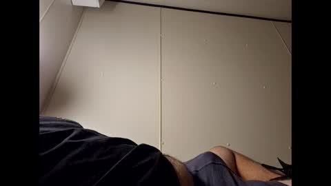 whiteboi9284 online show from February 1, 4:33 am