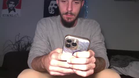 Snapshot of whitechocalate91 chatting on December 4, 6:28 pm just str8 stud nut 1000 online show from December 4, 6:28 pm