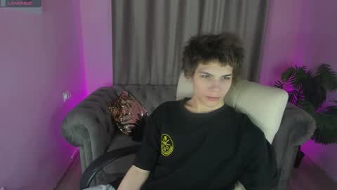 Geoffrey online show from February 4, 1:39 pm