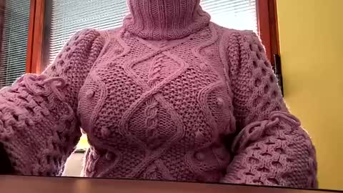 whitesweater online show from March 7, 7:19 am