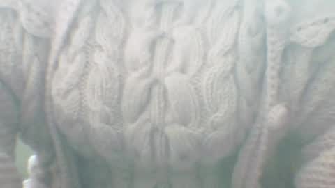 whitesweater online show from February 12, 7:13 am