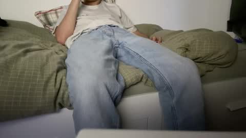 wilddesire18 online show from December 22, 4:04 pm