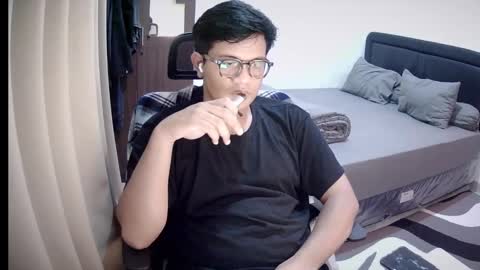 Wildy online show from December 19, 4:24 pm