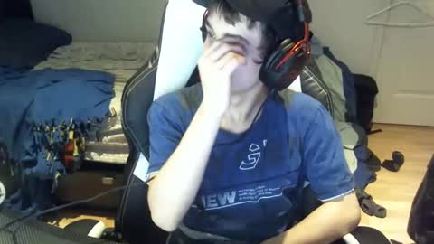 willfro_ online show from October 15, 1:35 am