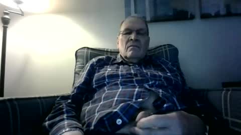 Willhedoher online show from December 2, 2:17 pm