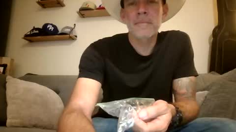 wingnutt765733 online show from February 3, 2:09 am