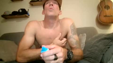 wingnutt765733 online show from November 30, 6:26 am