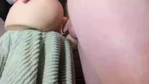 Snapshot of winkertan chatting on October 11, 3:49 pm winkertan online show from October 11, 3:49 pm