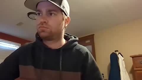 Snapshot of woodeee77 chatting on February 28, 7:25 pm woodeee77 online show from February 28, 7:25 pm