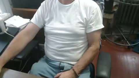 woodworker6473 online show from July 6, 7:27 pm