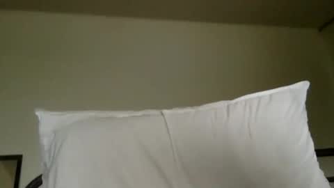 woof_wolf37 online show from October 14, 6:04 pm