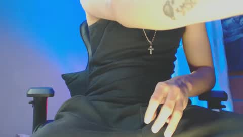 Woondeer online show from December 4, 6:22 am