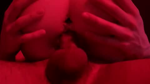 wtfmee30 online show from April 5, 7:43 pm