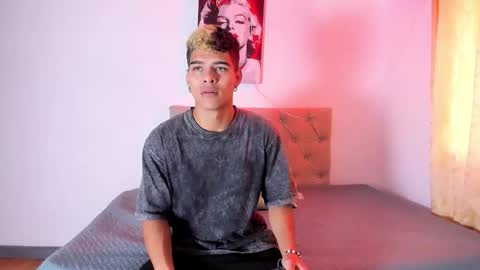 wyatt online show from September 29, 11:30 am