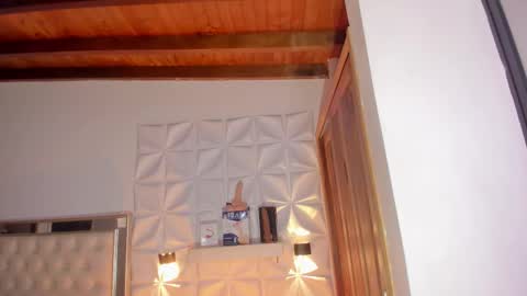 wyatt online show from December 4, 5:58 am