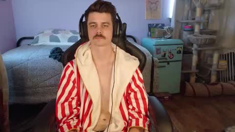 Wyatt online show from December 22, 10:18 pm