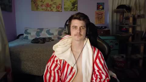 Wyatt online show from October 20, 11:30 pm