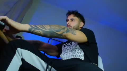 XanderCageX online show from November 13, 4:39 am