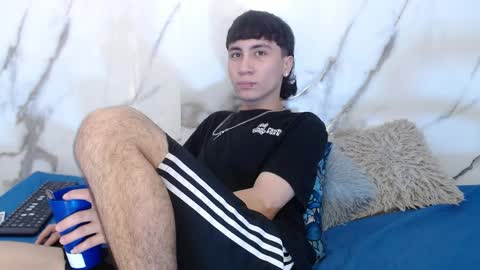 xandergrey8 online show from March 31, 7:59 pm