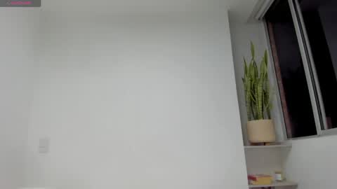 Xavier online show from April 3, 1:02 am