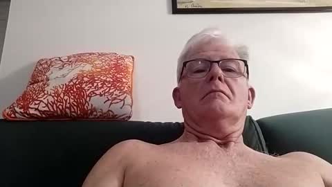 xmaeg3 online show from November 30, 8:11 pm